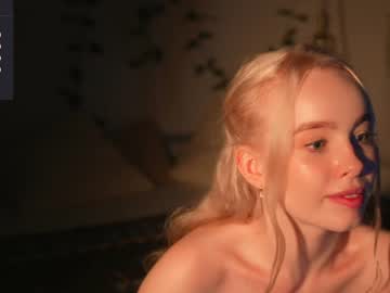 latina cam girl mother__of__dragons image #3707002