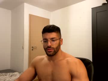 latina cam man rogan1604 image #529736