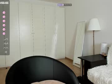 latina cam girl intrigueeme image #1567689