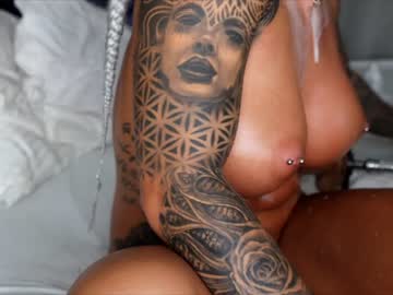 latina cam girl dee_waters image #2614252