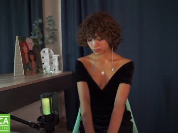 latina cam girl lenaelisabeth image #4128302