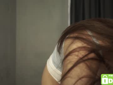 latina cam girl tessarosse_ image #2992492