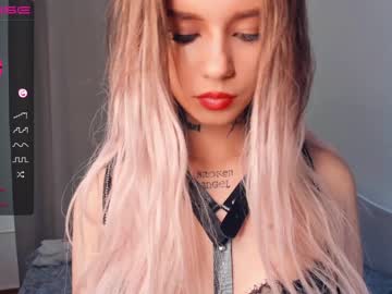 latina cam girl elfas_cute image #3231590