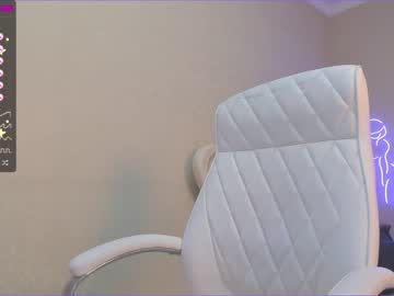 latina cam girl akura_01 image #2308429