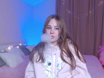 latina cam girl little__princesss1 image #285054
