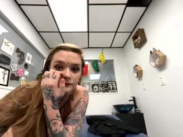 corpsechick latina cam