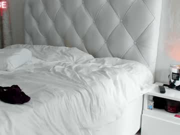 latina cam girl aliessia image #328610