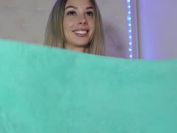 latina cam girl hotfallingdevil image #1805164