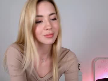 latina cam girl emmi_rosee image #955151