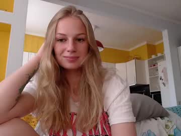 latina cam girl magic_couple13 image #3122907