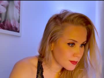 latina cam girl myassistant image #4033777