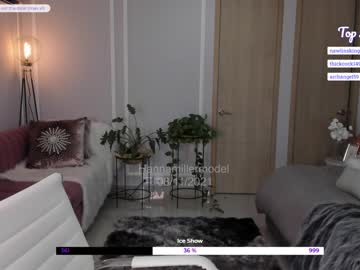 latina cam girl _hannamiller image #282034