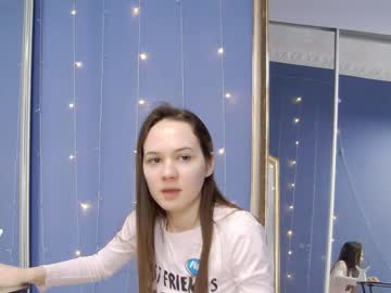 latina cam girl kriskras__ image #2612608