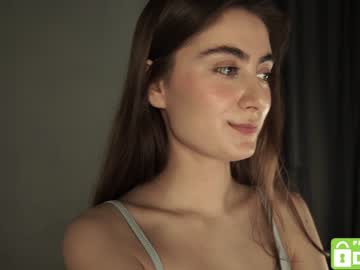 latina cam girl tessarosse_ image #2915710