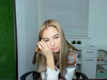 latina cam girl amelia__williams image #422673