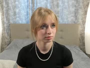 latina cam girl queeniedonnay image #4633269