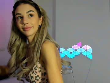 latina cam girl hotfallingdevil image #1885984
