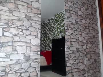 latina cam girl nezo_ image #882352