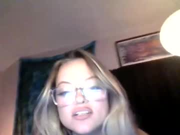 latina cam girl teddysky69 image #4727318