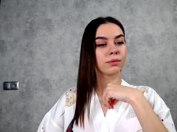 latina cam girl nika_lodge image #2393383