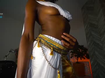 latina cam girl tayraparadise image #244354