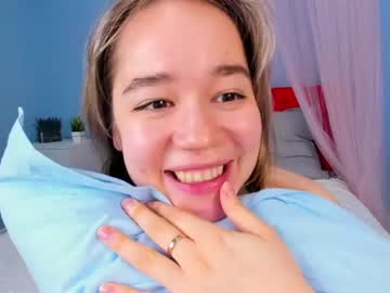 latina cam girl kristycoy image #2600862