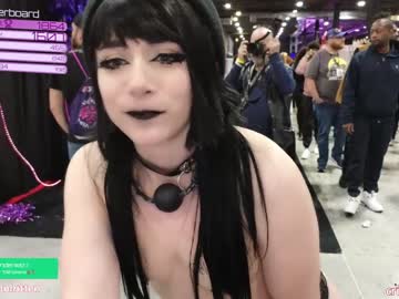 latina cam girl crimsonkitten image #3735666