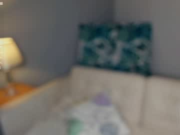 latina cam girl erinwils image #4376171