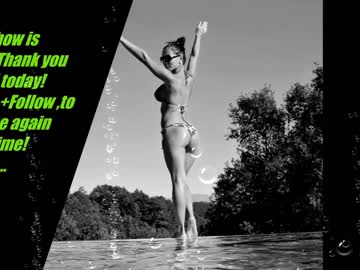 latina cam girl krisi_kiss image #2436561
