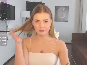 adrianawow1 latina cam