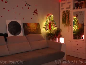 latina cam girl _blackbee_ image #3979797