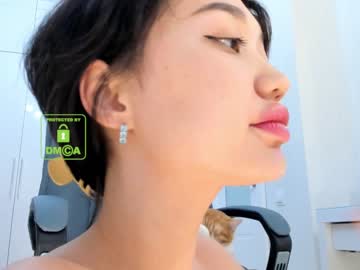 latina cam girl lee_yoona image #443307