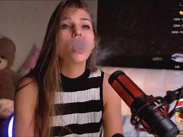 latina cam girl queenafina image #3443215