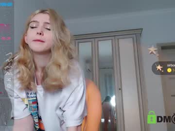 latina cam girl small_blondee image #2277212