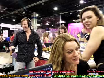 latina cam couple honeyand_thebear image #1105401