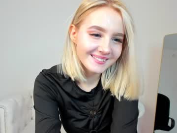 latina cam girl oliviabr0wn image #2139645