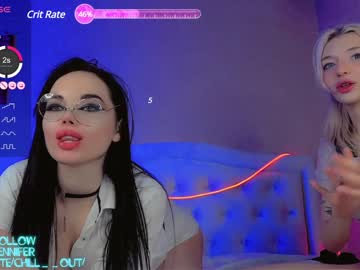 latina cam girl _b_a_n_s_h_e_e_ image #4403462