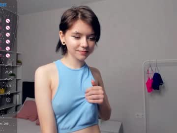 latina cam girl darellebodge image #4158174