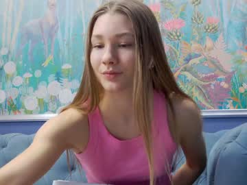 latina cam girl teonasafina__ image #2657325