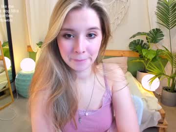 latina cam girl milablush image #2190160
