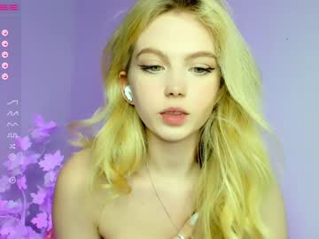 latina cam girl small_blondee image #2489794