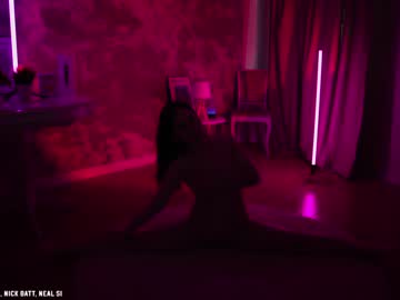 latina cam girl just_emmy image #4353205
