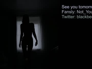 latina cam girl _blackbee_ image #2434209