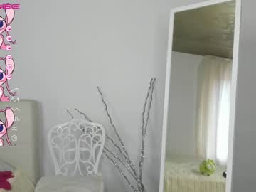 latina cam girl oliviabr0wn image #2834688