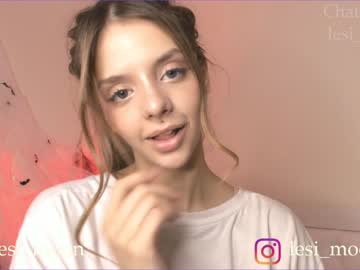 latina cam girl lesi_moon image #3741367