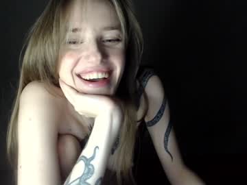 latina cam girl esther_estrie image #3954492