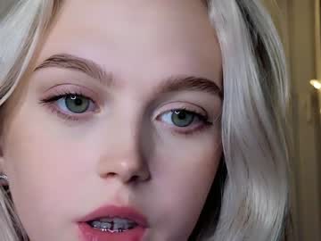 latina cam girl small_blondee image #3452469