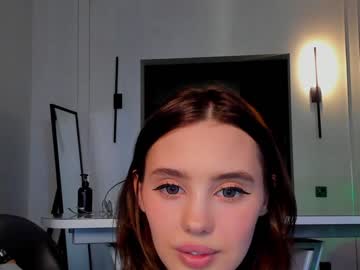 latina cam girl angella_kleee image #3617986