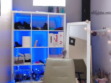 latina cam girl taralanes image #154496