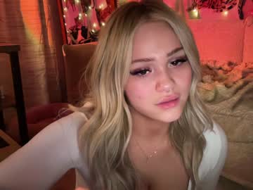 latina cam girl ari_02 image #3871962